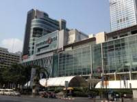 เซ็นทรัลเวิลด์เล็งลดค่าเช่าช่วยแม่ค้า