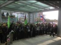 กปปส.บุกสำนักงานสลากฯ