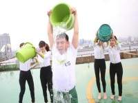 ซีอีโอในไทยเทน้ำเย็นจัดรดศีรษะเพื่อการกุศล