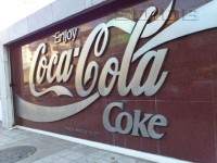 โค้กดันเคมเปญรักษาตลาดน้ำอัดลม